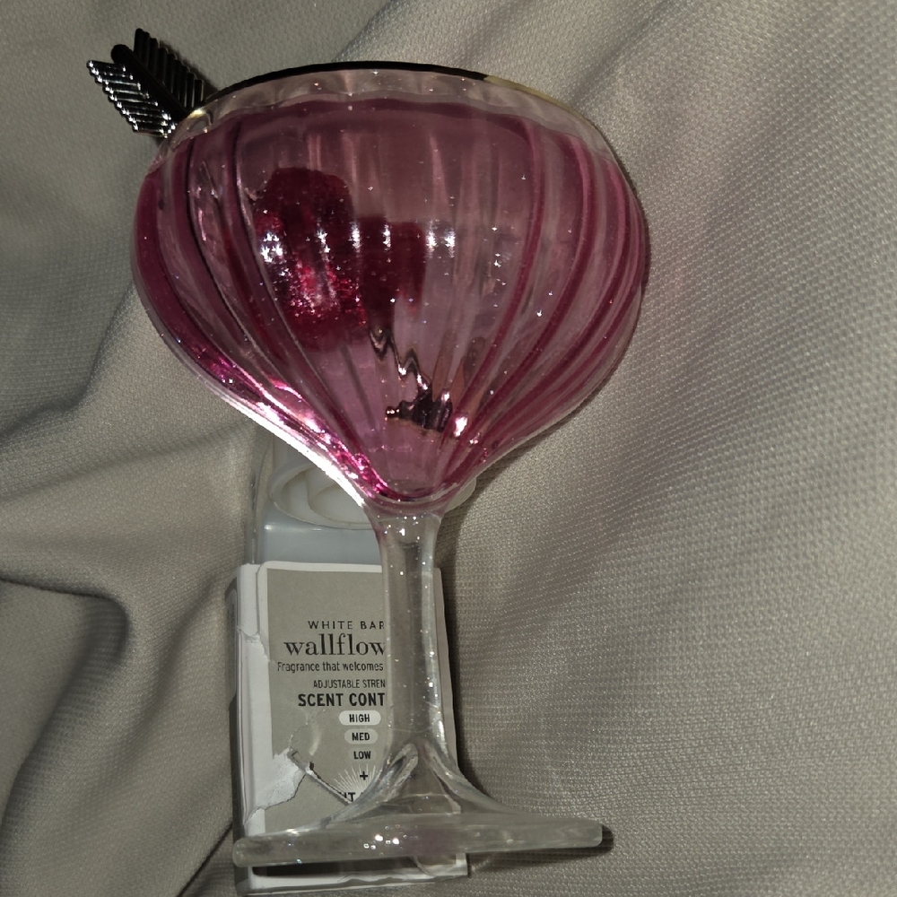 Bath & Body Works Pink Wallflower Plug-in